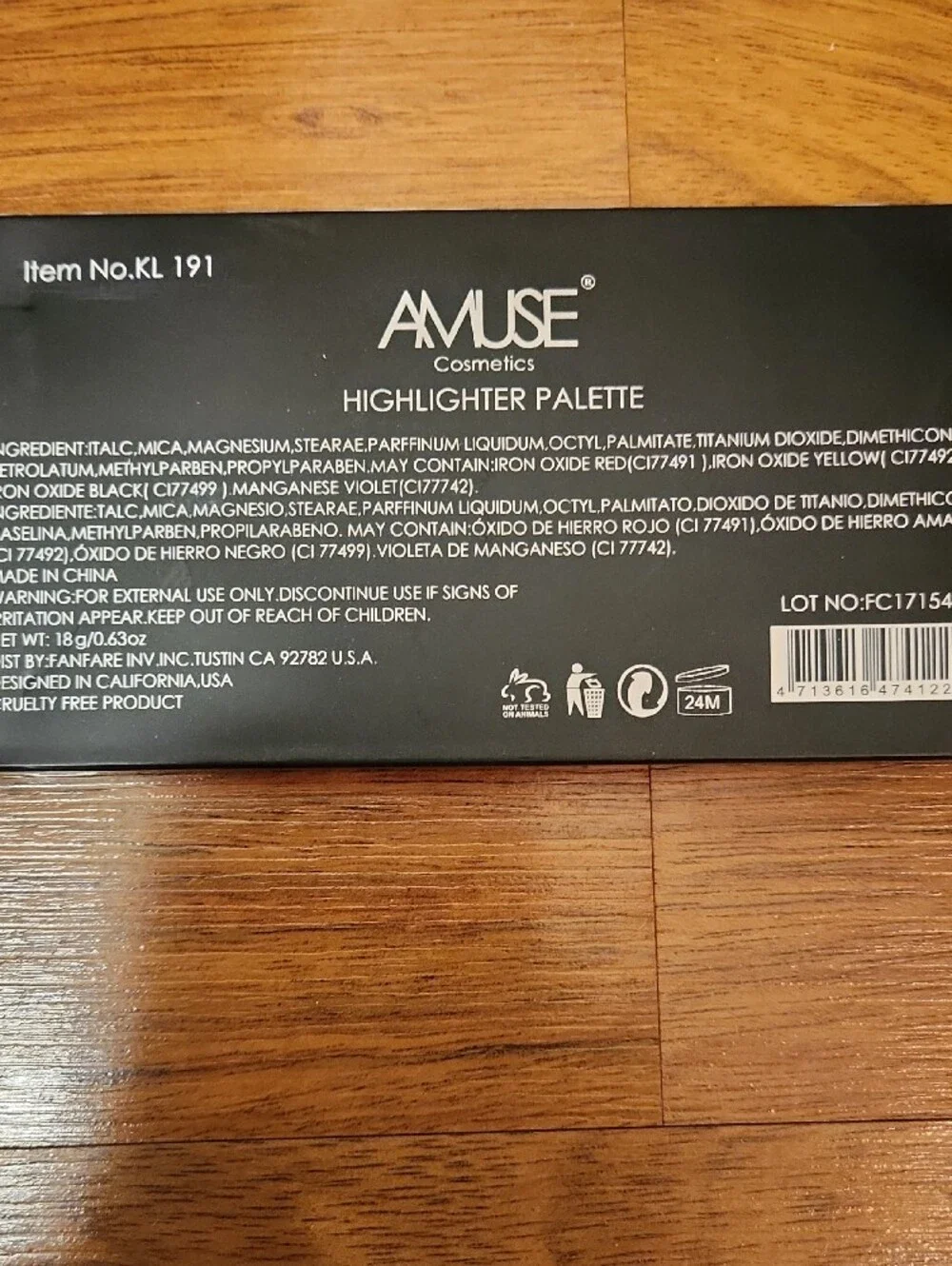Muse Cosmic Glow Highlighter Palette - Beige, Purple & Rose Shades